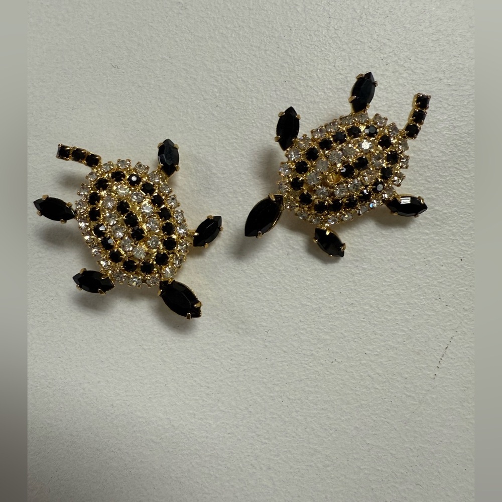 Vintage Turtle Brooches Black Stones and Rhinestones Gold -Set of 2 - Picture 1 of 5